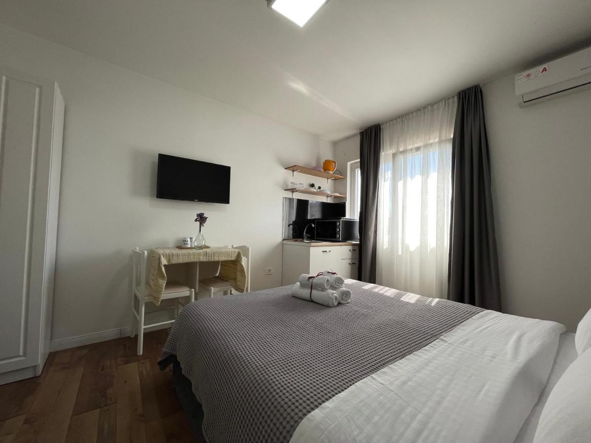 Central Studio Apartments ティラナ エクステリア 写真