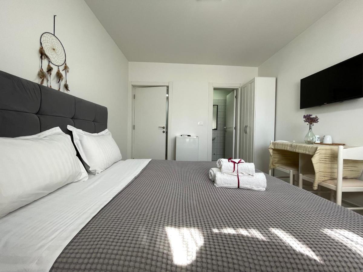 Central Studio Apartments ティラナ エクステリア 写真