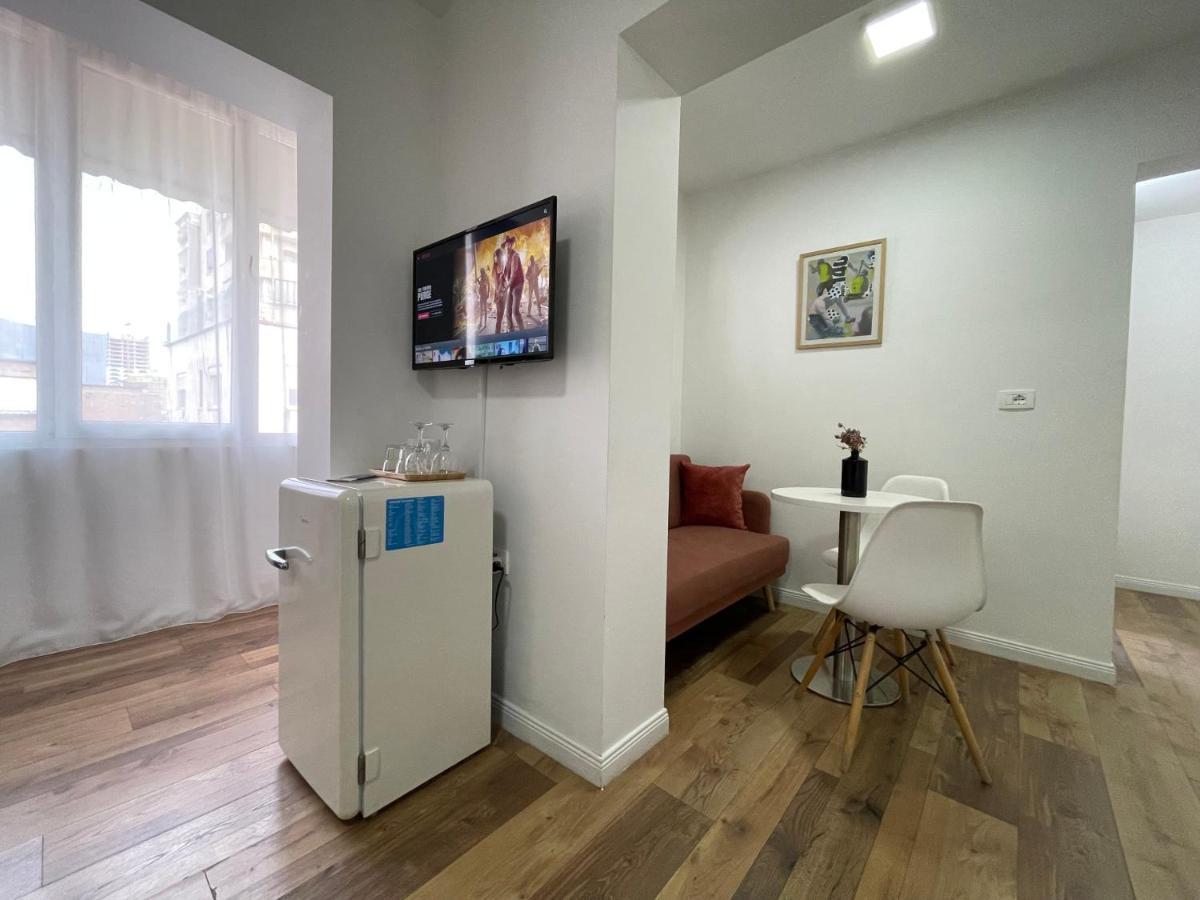 Central Studio Apartments ティラナ エクステリア 写真