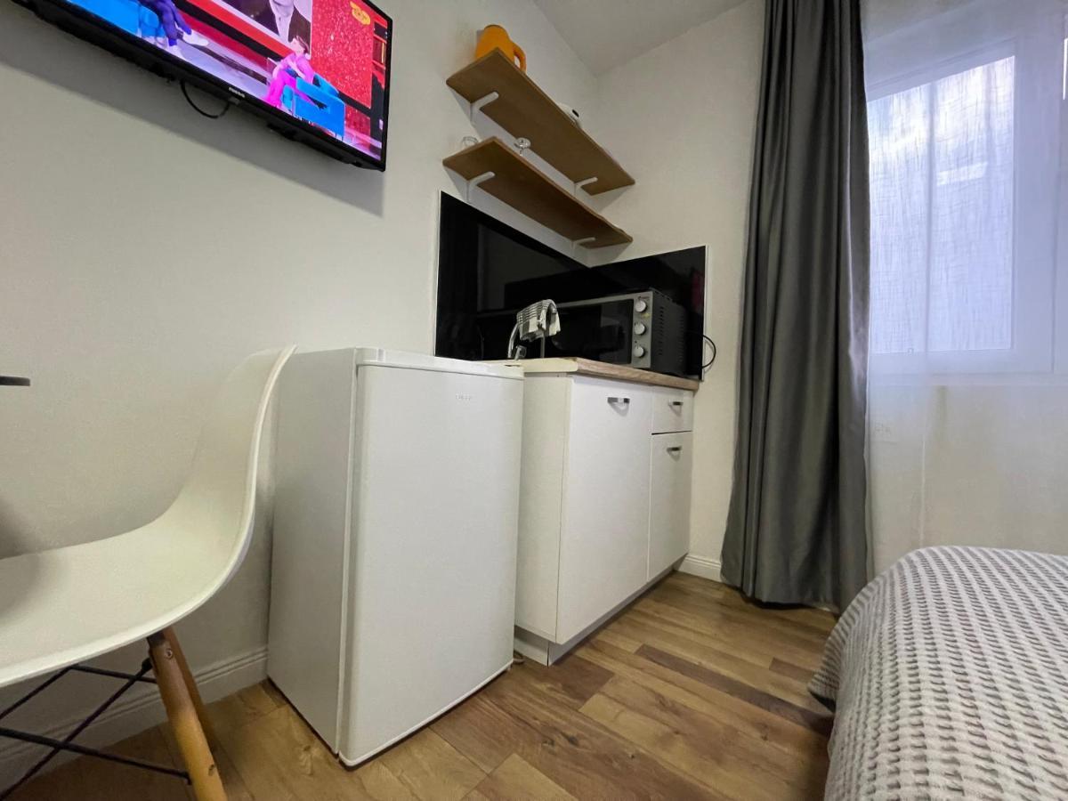 Central Studio Apartments ティラナ エクステリア 写真