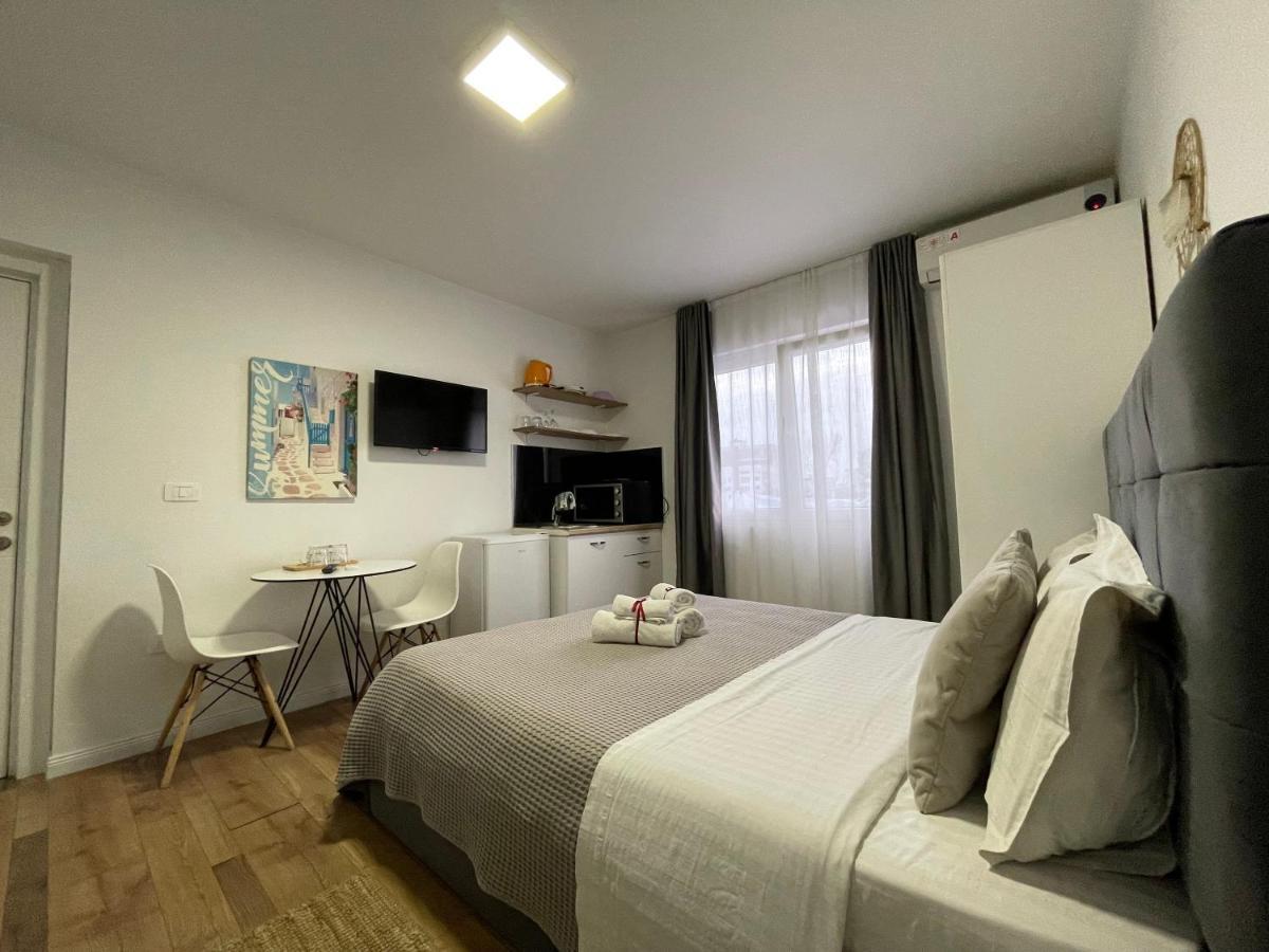 Central Studio Apartments ティラナ エクステリア 写真